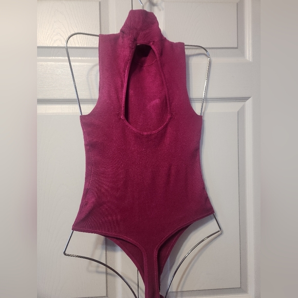 EXPRESS BODY CONTOUR SWEATER BODYSUIT - Picture 8 of 10